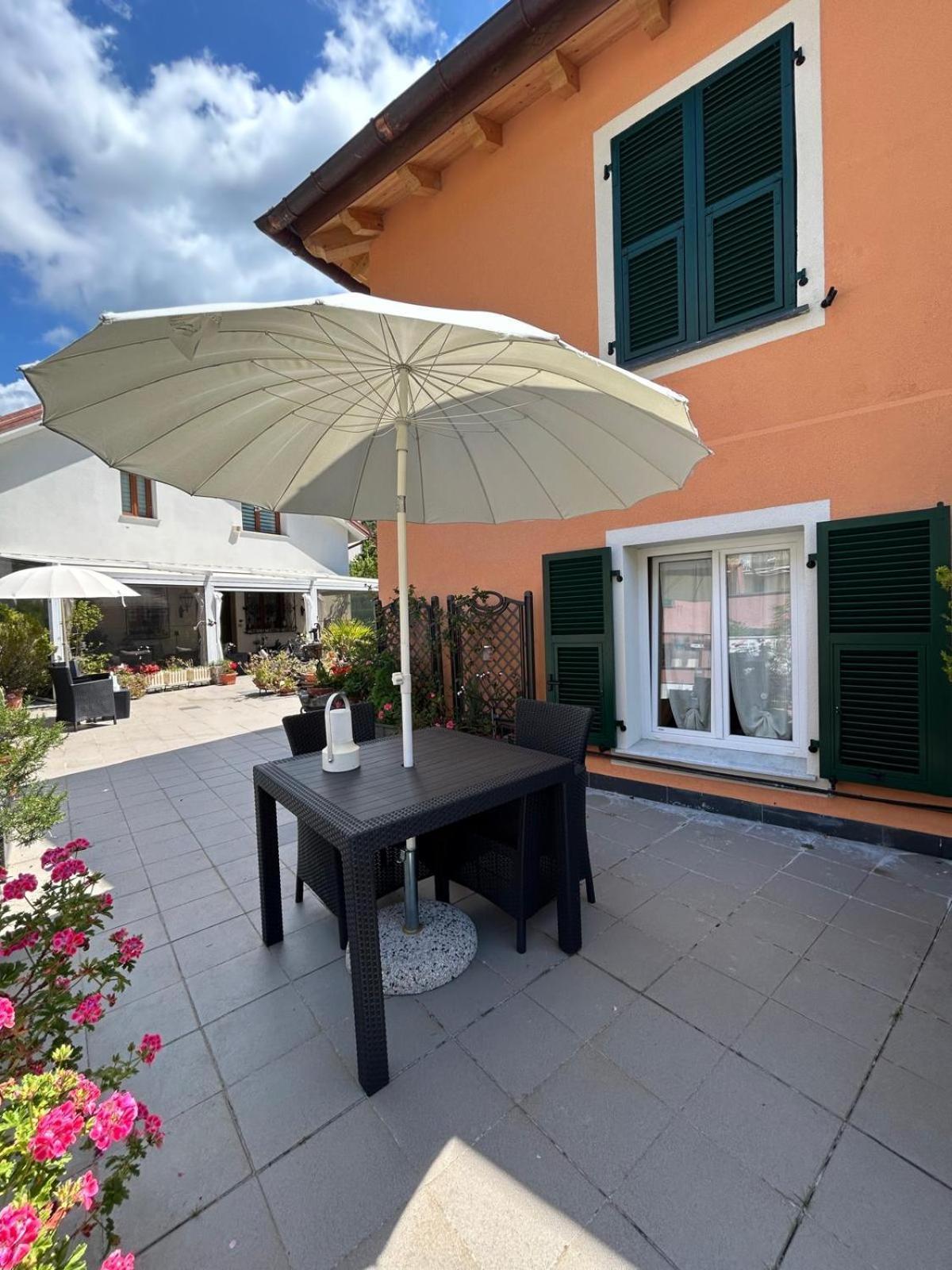 Casa Delle Ortensie Genua Exterior foto